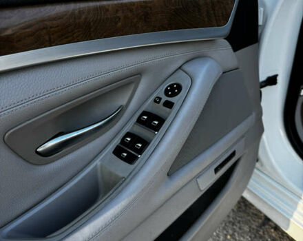 Белый БМВ 5 Серия, объемом двигателя 2 л и пробегом 180 тыс. км за 11100 $, фото 7 на Automoto.ua