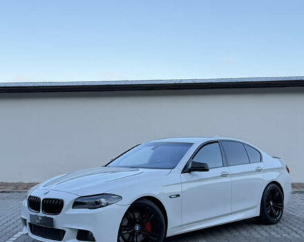 Белый БМВ 5 Серия, объемом двигателя 3 л и пробегом 229 тыс. км за 13300 $, фото 4 на Automoto.ua
