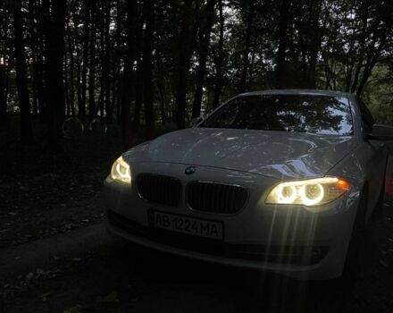 Білий БМВ 5 Серія, об'ємом двигуна 2 л та пробігом 213 тис. км за 15400 $, фото 5 на Automoto.ua