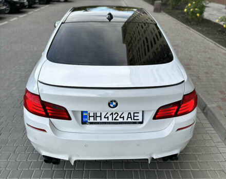 Белый БМВ 5 Серия, объемом двигателя 2 л и пробегом 226 тыс. км за 19900 $, фото 7 на Automoto.ua