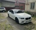Белый БМВ 5 Серия, объемом двигателя 3 л и пробегом 369 тыс. км за 11000 $, фото 1 на Automoto.ua