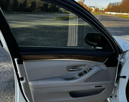 Белый БМВ 5 Серия, объемом двигателя 2 л и пробегом 180 тыс. км за 11100 $, фото 6 на Automoto.ua