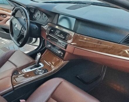 Белый БМВ 5 Серия, объемом двигателя 3 л и пробегом 242 тыс. км за 13000 $, фото 3 на Automoto.ua