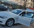 Белый БМВ 5 Серия, объемом двигателя 3 л и пробегом 242 тыс. км за 13000 $, фото 5 на Automoto.ua