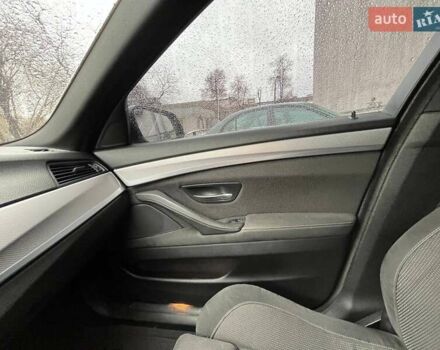 Білий БМВ 5 Серія, об'ємом двигуна 3 л та пробігом 133 тис. км за 15500 $, фото 11 на Automoto.ua