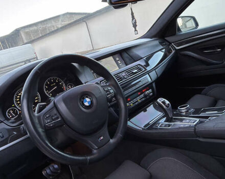 Белый БМВ 5 Серия, объемом двигателя 3 л и пробегом 229 тыс. км за 13300 $, фото 13 на Automoto.ua