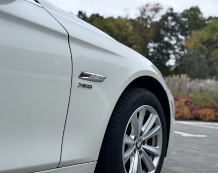 Білий БМВ 5 Серія, об'ємом двигуна 2 л та пробігом 290 тис. км за 11200 $, фото 4 на Automoto.ua