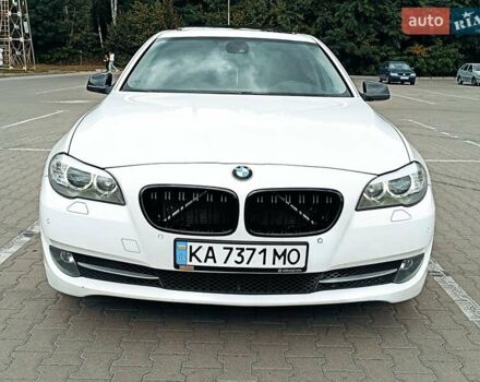 Белый БМВ 5 Серия, объемом двигателя 3 л и пробегом 248 тыс. км за 13850 $, фото 4 на Automoto.ua