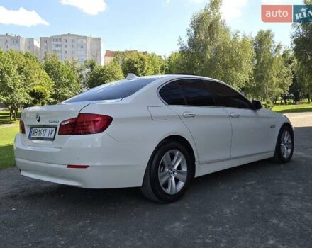 Белый БМВ 5 Серия, объемом двигателя 3 л и пробегом 318 тыс. км за 11500 $, фото 4 на Automoto.ua