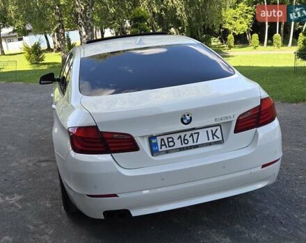 Белый БМВ 5 Серия, объемом двигателя 3 л и пробегом 318 тыс. км за 11500 $, фото 1 на Automoto.ua
