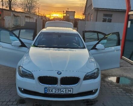 Белый БМВ 5 Серия, объемом двигателя 3 л и пробегом 242 тыс. км за 13000 $, фото 4 на Automoto.ua
