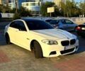 Белый БМВ 5 Серия, объемом двигателя 3 л и пробегом 210 тыс. км за 14000 $, фото 3 на Automoto.ua