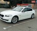 Белый БМВ 5 Серия, объемом двигателя 3 л и пробегом 248 тыс. км за 13850 $, фото 1 на Automoto.ua