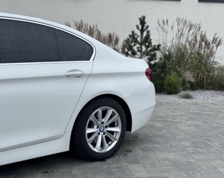 Білий БМВ 5 Серія, об'ємом двигуна 2 л та пробігом 290 тис. км за 11200 $, фото 9 на Automoto.ua