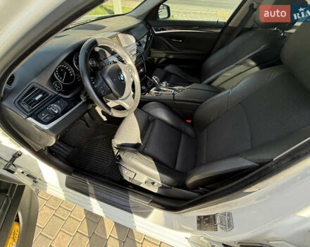 Білий БМВ 5 Серія, об'ємом двигуна 2 л та пробігом 105 тис. км за 14700 $, фото 33 на Automoto.ua