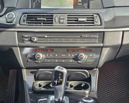 БМВ 5 Серия 2012 в Кривом Роге на Automoto.ua Белый БМВ 5 Серия, объемом двигателя 2 л и пробегом 180 тыс. км за 13500 $, фото 23 на Automoto.ua