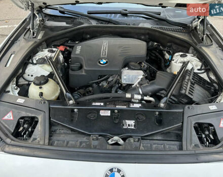 Білий БМВ 5 Серія, об'ємом двигуна 2 л та пробігом 214 тис. км за 16300 $, фото 6 на Automoto.ua