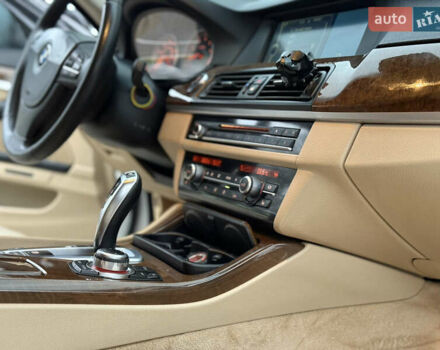 Білий БМВ 5 Серія, об'ємом двигуна 3 л та пробігом 223 тис. км за 11900 $, фото 24 на Automoto.ua