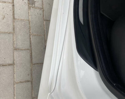 Білий БМВ 5 Серія, об'ємом двигуна 2 л та пробігом 171 тис. км за 13200 $, фото 21 на Automoto.ua