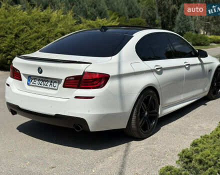Белый БМВ 5 Серия, объемом двигателя 2.99 л и пробегом 170 тыс. км за 17500 $, фото 7 на Automoto.ua