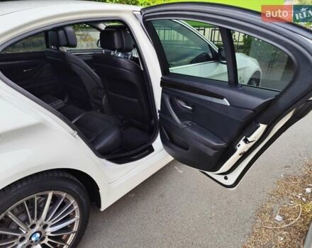 Білий БМВ 5 Серія, об'ємом двигуна 2 л та пробігом 288 тис. км за 11500 $, фото 21 на Automoto.ua