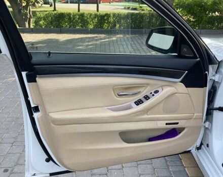 Белый БМВ 5 Серия, объемом двигателя 2.99 л и пробегом 215 тыс. км за 16500 $, фото 19 на Automoto.ua