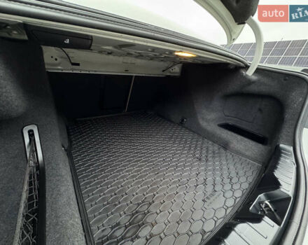 Белый БМВ 5 Серия, объемом двигателя 2 л и пробегом 205 тыс. км за 11400 $, фото 117 на Automoto.ua