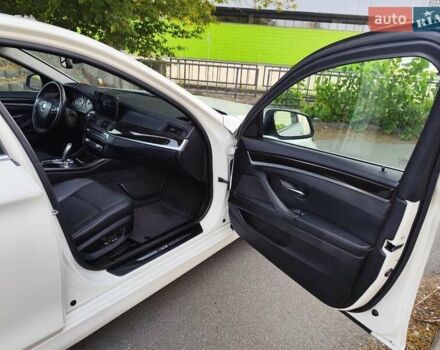 Білий БМВ 5 Серія, об'ємом двигуна 2 л та пробігом 288 тис. км за 11500 $, фото 17 на Automoto.ua