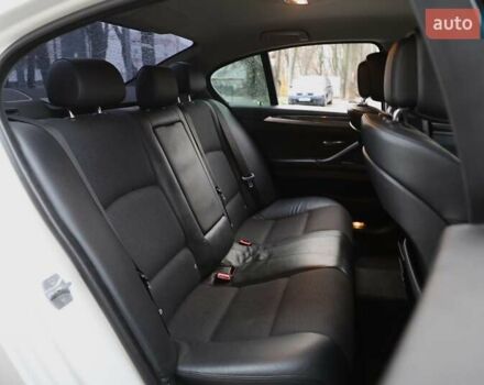 Белый БМВ 5 Серия, объемом двигателя 2 л и пробегом 240 тыс. км за 12000 $, фото 8 на Automoto.ua