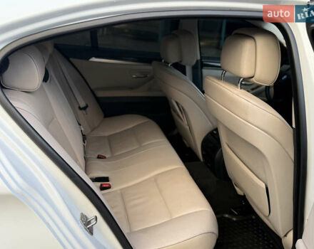 Белый БМВ 5 Серия, объемом двигателя 2 л и пробегом 182 тыс. км за 13499 $, фото 4 на Automoto.ua