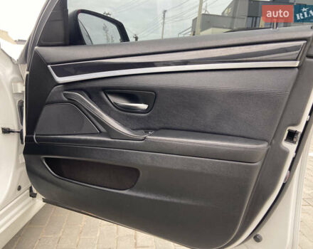 Білий БМВ 5 Серія, об'ємом двигуна 2 л та пробігом 171 тис. км за 13200 $, фото 11 на Automoto.ua