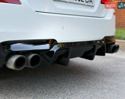 Белый БМВ 5 Серия, объемом двигателя 2.98 л и пробегом 240 тыс. км за 16500 $, фото 7 на Automoto.ua