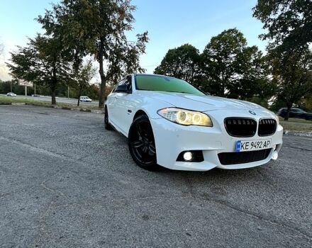Белый БМВ 5 Серия, объемом двигателя 3 л и пробегом 226 тыс. км за 17700 $, фото 1 на Automoto.ua