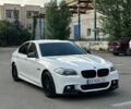 Белый БМВ 5 Серия, объемом двигателя 2 л и пробегом 175 тыс. км за 12800 $, фото 2 на Automoto.ua