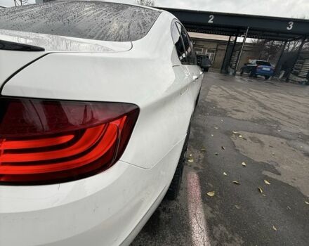 Белый БМВ 5 Серия, объемом двигателя 2 л и пробегом 230 тыс. км за 12500 $, фото 9 на Automoto.ua