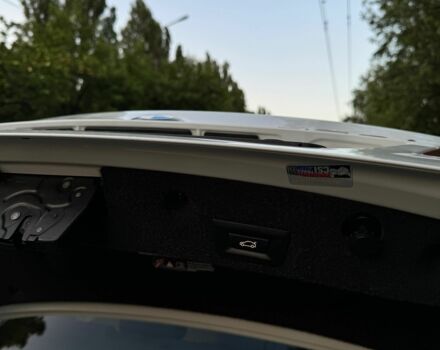 Белый БМВ 5 Серия, объемом двигателя 2 л и пробегом 200 тыс. км за 11800 $, фото 4 на Automoto.ua