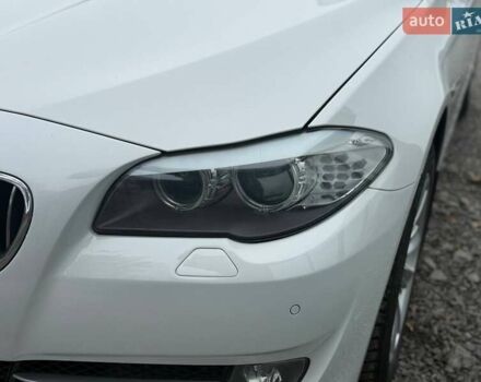 Білий БМВ 5 Серія, об'ємом двигуна 2 л та пробігом 151 тис. км за 12500 $, фото 16 на Automoto.ua