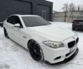 Белый БМВ 5 Серия, объемом двигателя 3 л и пробегом 218 тыс. км за 14500 $, фото 4 на Automoto.ua