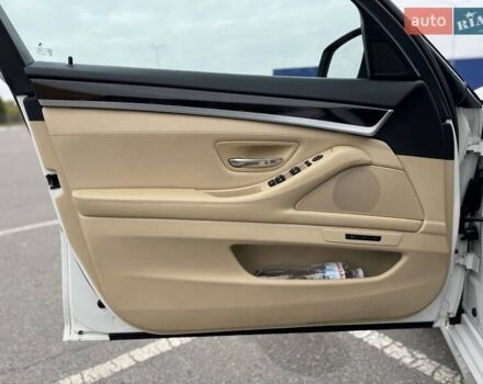 Белый БМВ 5 Серия, объемом двигателя 2 л и пробегом 183 тыс. км за 14500 $, фото 9 на Automoto.ua