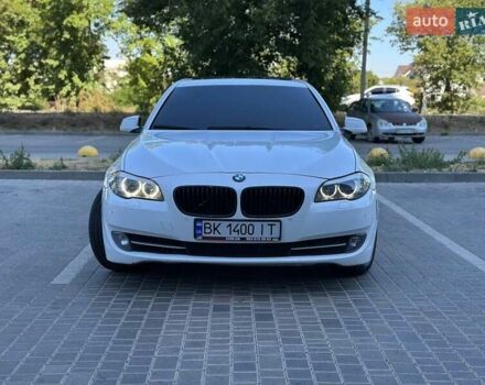 Білий БМВ 5 Серія, об'ємом двигуна 2 л та пробігом 330 тис. км за 10500 $, фото 29 на Automoto.ua