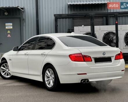 Білий БМВ 5 Серія, об'ємом двигуна 2 л та пробігом 183 тис. км за 13499 $, фото 12 на Automoto.ua