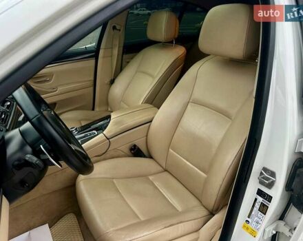 Білий БМВ 5 Серія, об'ємом двигуна 2 л та пробігом 288 тис. км за 9800 $, фото 14 на Automoto.ua