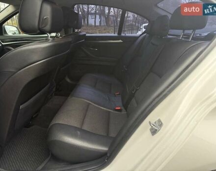 Білий БМВ 5 Серія, об'ємом двигуна 2 л та пробігом 151 тис. км за 12500 $, фото 20 на Automoto.ua