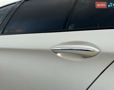 Білий БМВ 5 Серія, об'ємом двигуна 2 л та пробігом 214 тис. км за 16300 $, фото 8 на Automoto.ua