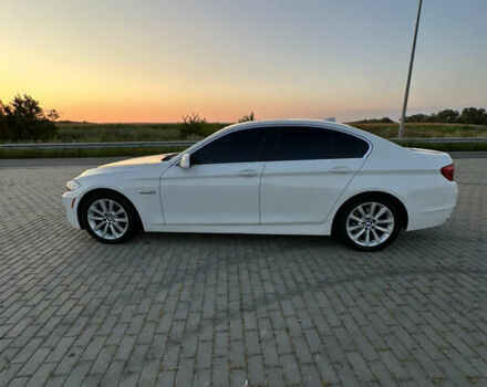 Белый БМВ 5 Серия, объемом двигателя 2.99 л и пробегом 235 тыс. км за 12500 $, фото 4 на Automoto.ua