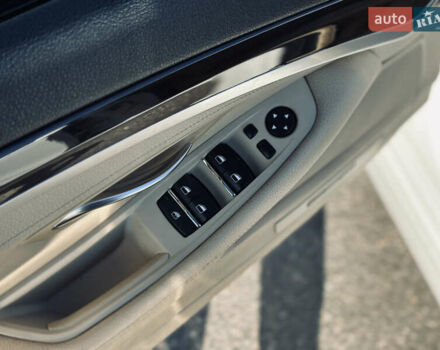 Білий БМВ 5 Серія, об'ємом двигуна 2 л та пробігом 257 тис. км за 12900 $, фото 21 на Automoto.ua