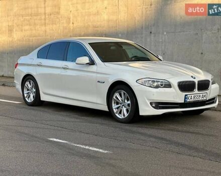 БМВ 5 Серия 2012 в Киеве на Automoto.ua Белый БМВ 5 Серия, объемом двигателя 2 л и пробегом 140 тыс. км за 15000 $, фото 4 на Automoto.ua