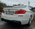 Белый БМВ 5 Серия, объемом двигателя 2 л и пробегом 240 тыс. км за 16700 $, фото 2 на Automoto.ua