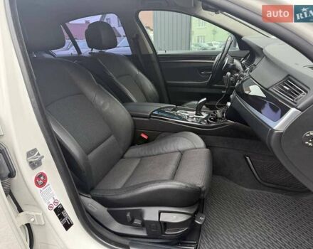 Білий БМВ 5 Серія, об'ємом двигуна 2 л та пробігом 151 тис. км за 12500 $, фото 22 на Automoto.ua