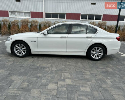 Белый БМВ 5 Серия, объемом двигателя 2 л и пробегом 114 тыс. км за 18000 $, фото 2 на Automoto.ua